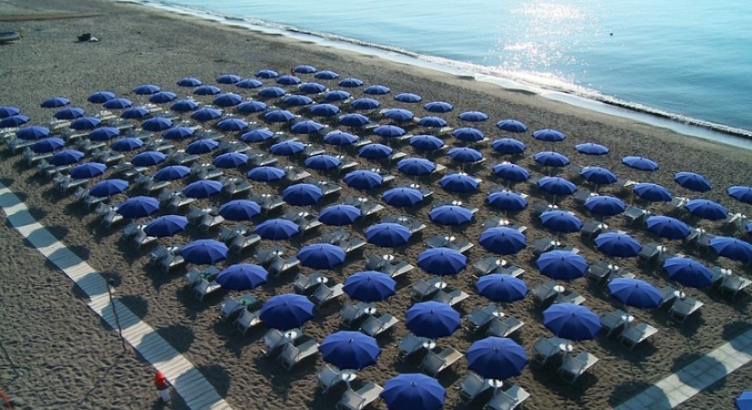 Atelier Club Villaggio Turistico Akiris Hotel-Spiaggia