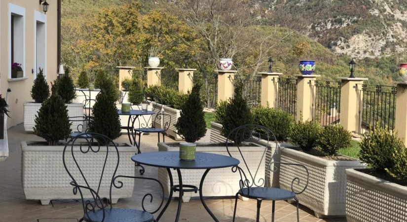  Borgo Donna Teresa