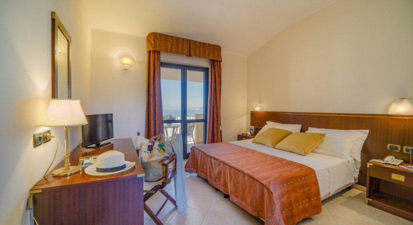 Atelier Club Villaggio Baia Della Rocchetta | Foto 28