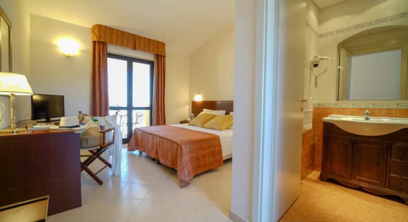 Atelier Club Villaggio Baia Della Rocchetta | Foto 6