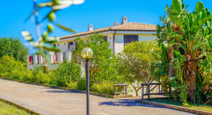 Atelier Club Villaggio Baia Della Rocchetta | Foto 11