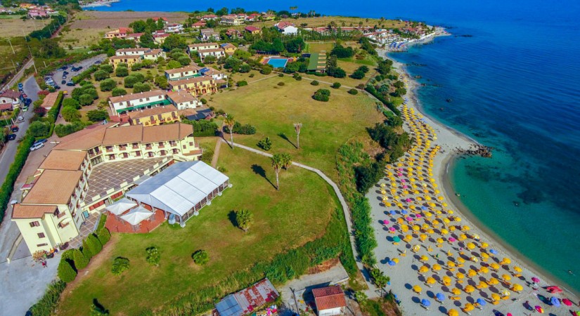 Atelier Club Villaggio Baia Della Rocchetta | Foto 1