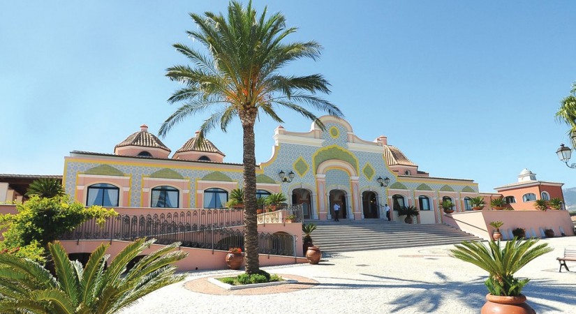  Marina Resort Garden & Beach Club