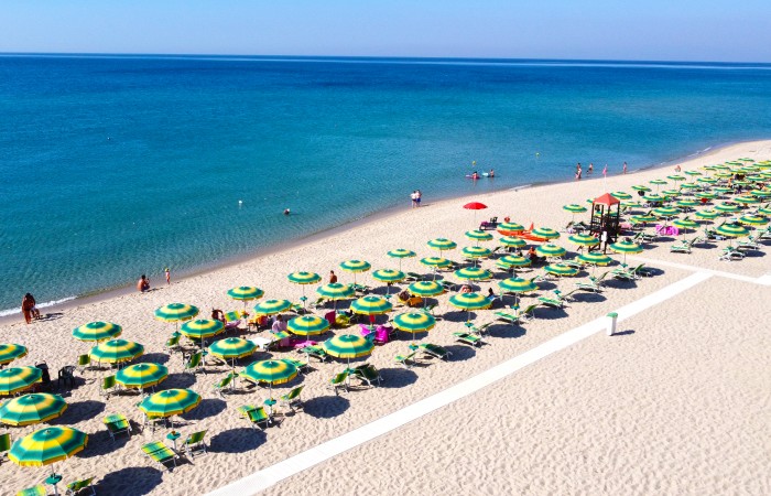 Madama Club Village