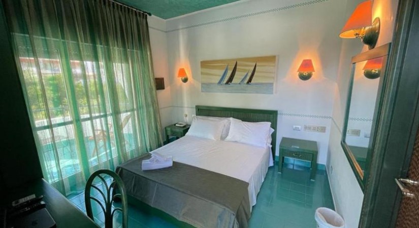 Apulia Hotel Baia dei Faraglioni