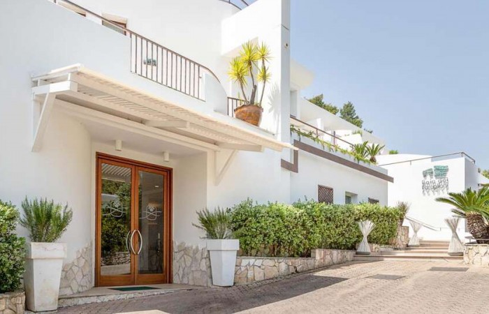 Apulia Hotel Baia dei Faraglioni