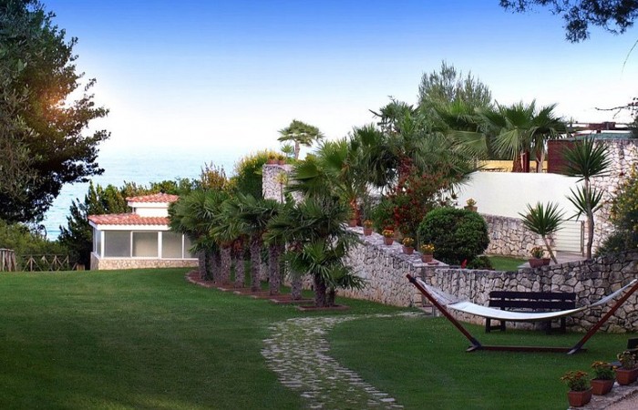 Apulia Hotel Baia dei Faraglioni