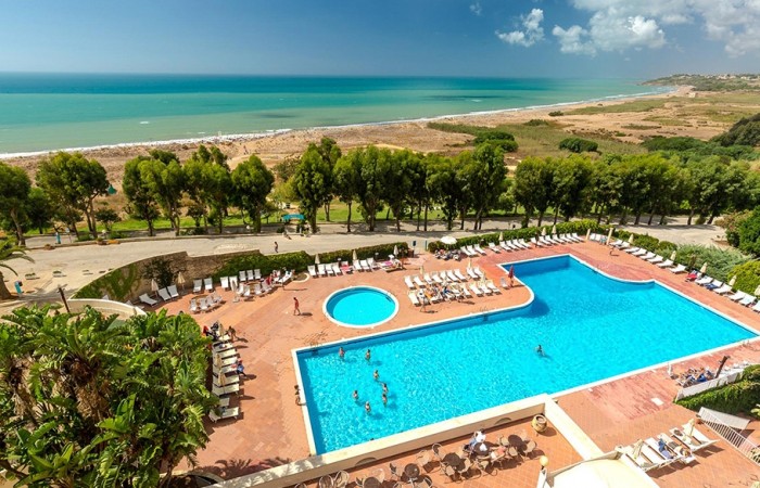 Paradise Beach Resort