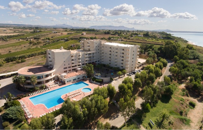 Paradise Beach Resort