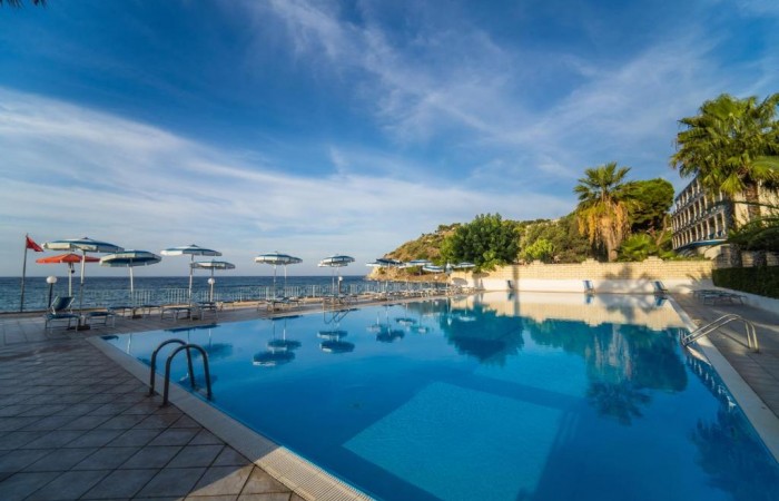 Villaggio Baia D' Ercole